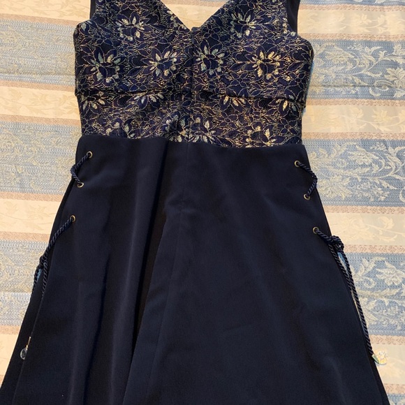 Beautiful dress  , size 40 - Picture 3 of 4